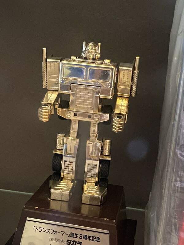 Daily Prime Transformers Golden Convoy Trophy Takara Gala Lucky Draw